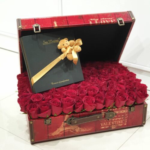 101 A rose in a suitcase - Flower delivery Belgrade - Flower shop Provence Dekor