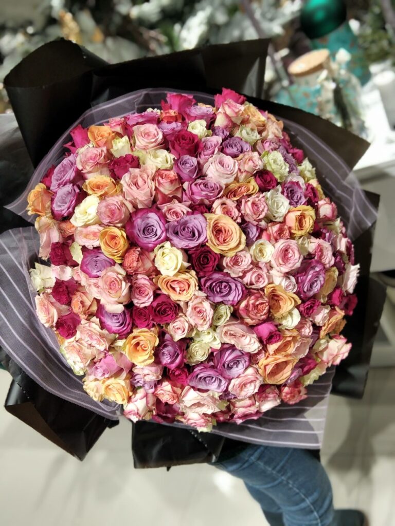 101 roses in a bouquet - Flower shop Provence Dekor - Flower delivery Belgrade