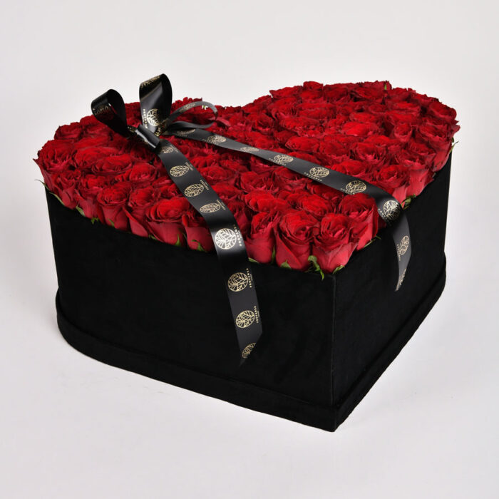 101 Ruža u kutiji u obliku srca - Dostava cveća Beograd- Cvećara Provansa Dekor