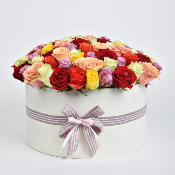 101 šarena ruža u kutiji - Cvećara Provansa Dekor - Dostava Cveća