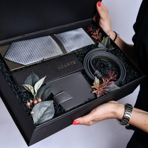 Korpo premium 4 - in an elegant box with a tie and a belt for men - flower delivery - Cvećara Provansa Dekor Belgrade