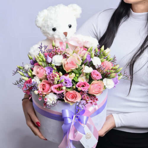 Flowers in a box - Flower arrangement - Flower delivery - Online flower delivery